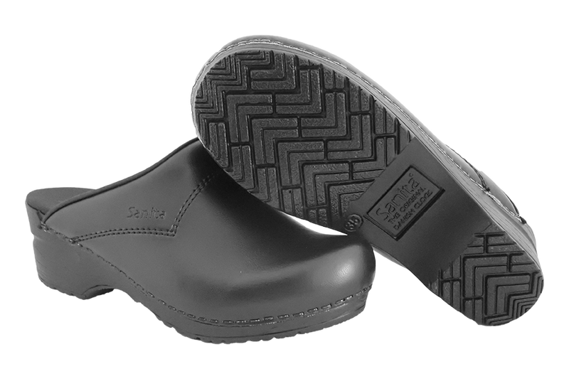 Sanita comfort clogs in Black - back and heel view