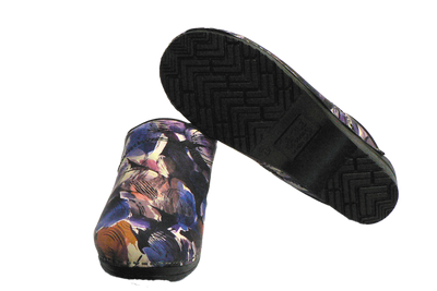Sanita nurse clogs trixy purple two with sole