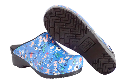 Sanita San Flex Shout Out clogs easy clean - diagonal with sole view