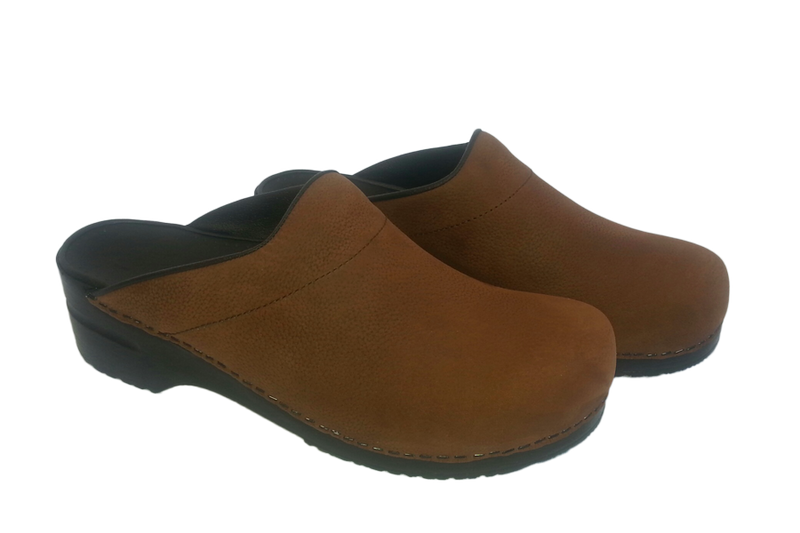 Wide fit San Flex nubuck clogs two diagonal view